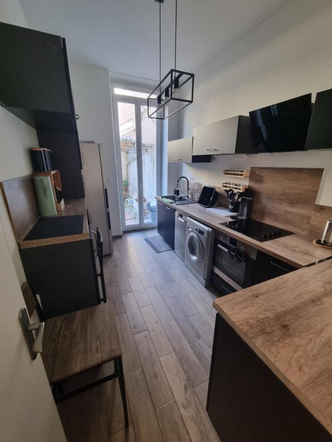 L'Antre Du Dragon Apartment Marseille Exterior photo