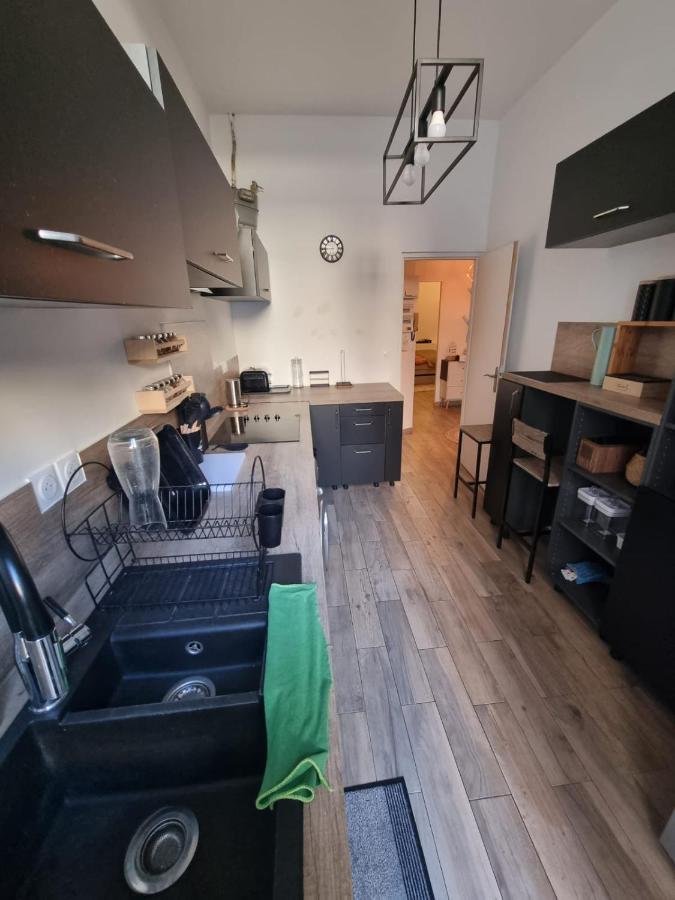 L'Antre Du Dragon Apartment Marseille Exterior photo